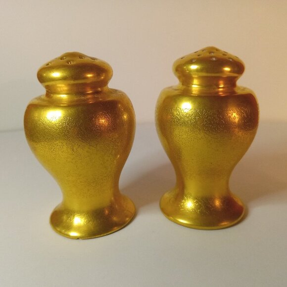 VINTAGE SET Of 22 kt. Encrusted Gold Picard Porcelain shakers 3" - Picture 1 of 12